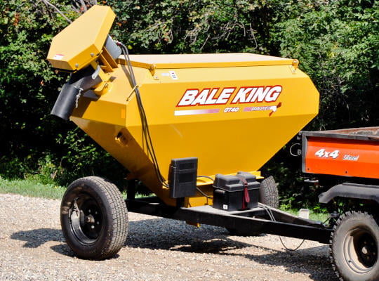 Bridgeview - Bale King GT40 grain feeder wagon