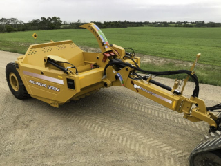 Bridgeview - Pulldozer 1220A scraper pan front view