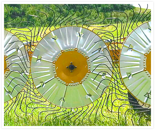 62-inch rake wheel with 48 tines